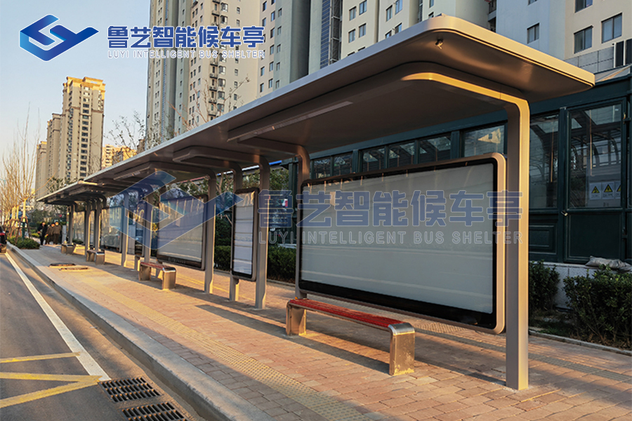 山東某市智能公交站臺(tái)項(xiàng)目落成，智慧交通再升級(jí)