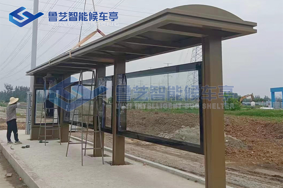 湖北公交候車亭項目落成，創新設計與優質服務相得益彰